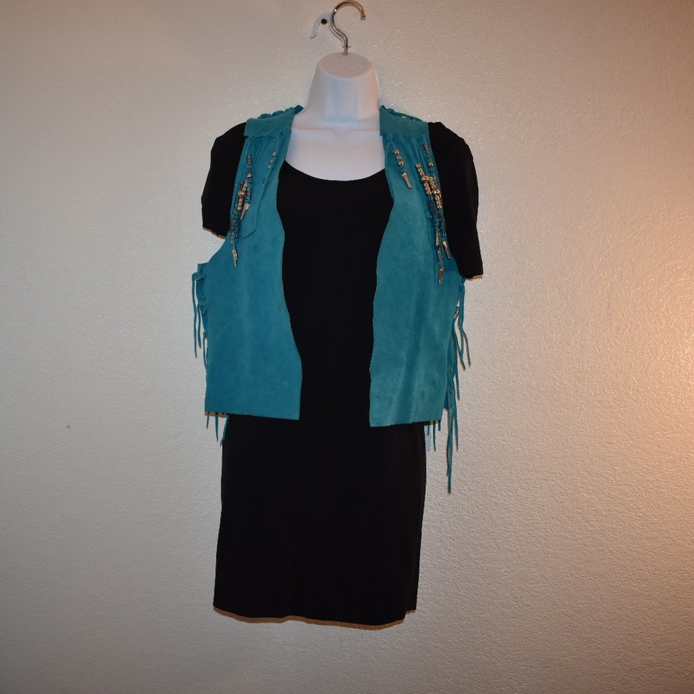 Vintage Leather Cowgirl vest - Picture 2 of 13